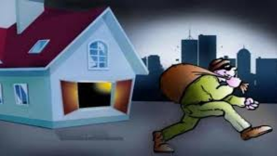 धनगढीको उल्का गारमेन्टमा रातको समयमा चोरी, ८ लाख ८६ हजारभन्दा बढीको क्षति