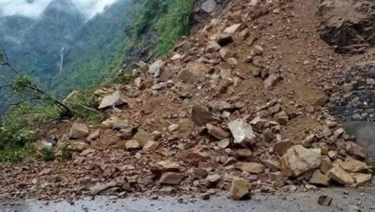 Road blocked in Darchula