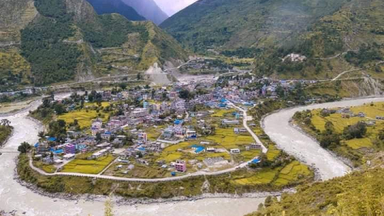 बझाङको चैनपुर बजार बन्द