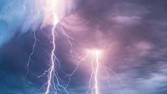 बैतडीमा चट्याङ लागेर चार जना घाइते