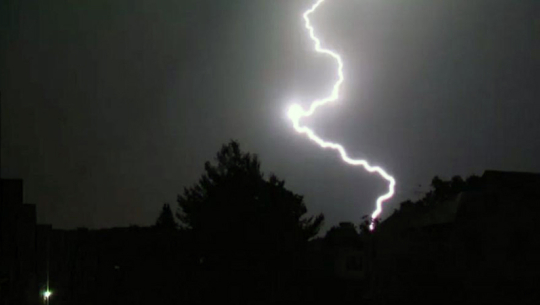 चट्याङ लागेर बाजुरामा बालिकाको मृत्यु