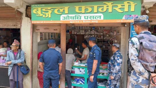 बझाङमा अवैध रूपमा सञ्चालन भइरहेका ६ वटा क्लिनिक सिल