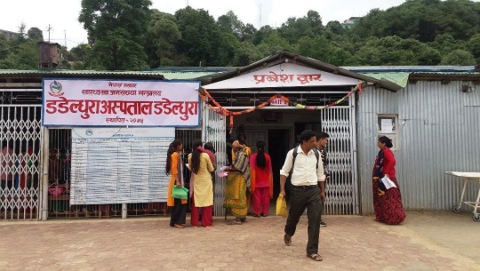 डडेल्धुराका संक्रमित अस्पतालबाट डिस्चार्ज भईसकेका बिरामी