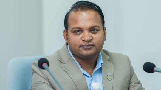  श्रममन्त्री दिपककुमार साह पदमुक्त 