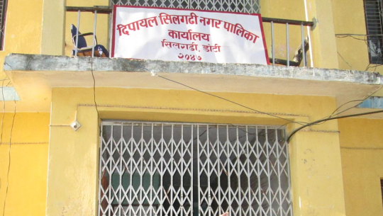 डोटीमा पत्रकार, विद्यार्थी र ज्येष्ठ नागरिकलाई नगरबसमा ५० प्रतिशत छुट