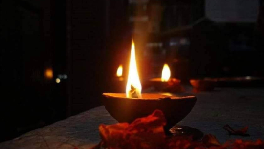 धनगढीमा घर–घरमा दीपावली (फोटो फिचर)
