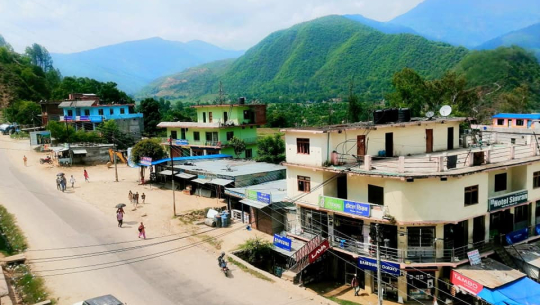 डोटीमा दैनिक विद्युतभार कटौतीले उपभोक्ता मारमा