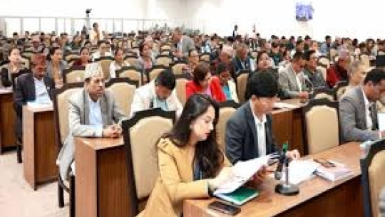 प्रतिनिधिसभा बैठकः मन्त्रालयका विभिन्न शीर्षकमाथि छलफल जारी