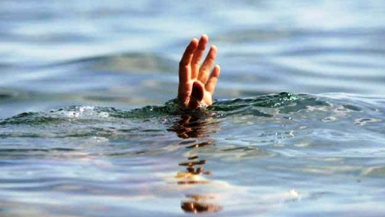 बाजुरामा नदीमा बगेर बालिका बेपत्ता