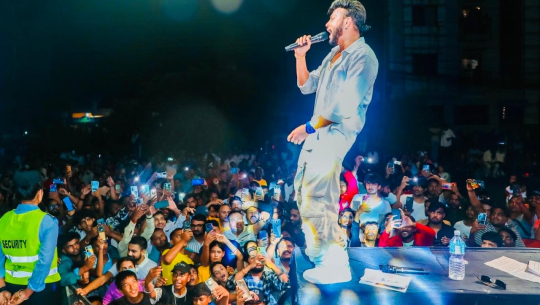 ‘जेन–जी’ युवाको देश प्रेम र त्यागप्रति गर्व गर्ने गायक थापाको साङ्गीतिक यात्रा