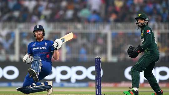 इंग्ल्याण्डद्धारा पाकिस्तानलाई ३३८ रनको लक्ष्य