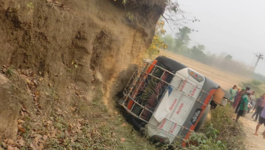 कैलालीको माता पार्वती विद्यामन्दिरको बस दुर्घटना
