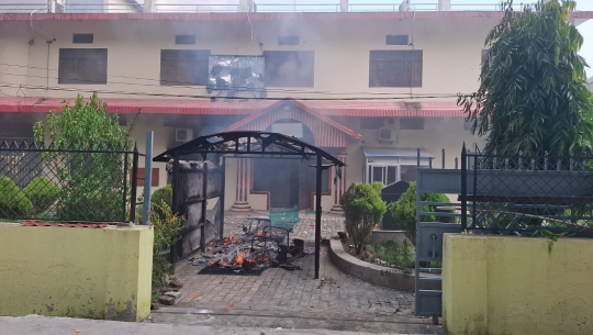 भवन जलेकाले सुदूरपश्चिम प्रदेश सभाको बैठक अनिश्चित