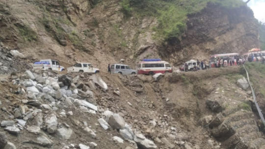 पाँच दिनपछि कर्णाली राजमार्ग सुचारु 