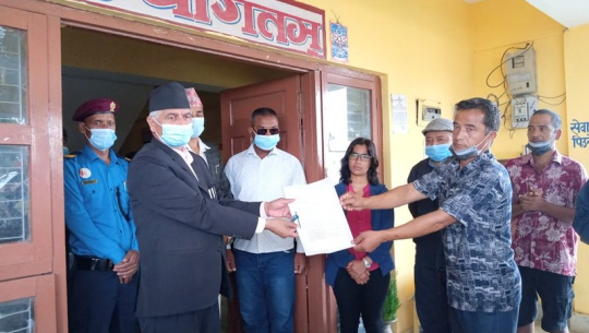 डडेल्धुराकी अस्मिताका हत्यारा पत्ता लगाउन माग गर्दै प्रधानमन्त्रीलाई ज्ञापनपत्र