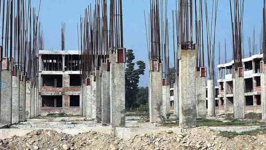 सुदूरपश्चिममा एउटै ठेकदारका अर्बका ठेक्का अलपत्र