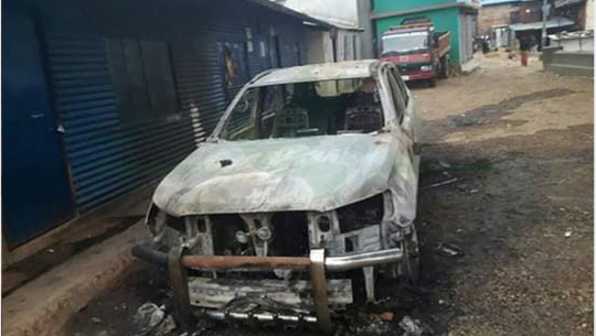 अछामको मंगलसेन नगरपालिकाको गाडीमा अज्ञात समुहद्वारा आगजनी