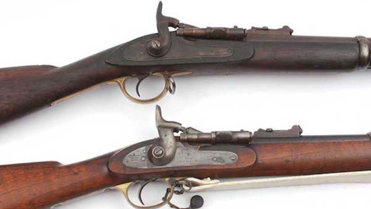 बाजुरामा भरुवा बन्दुकसहित ४ जना पक्राउ