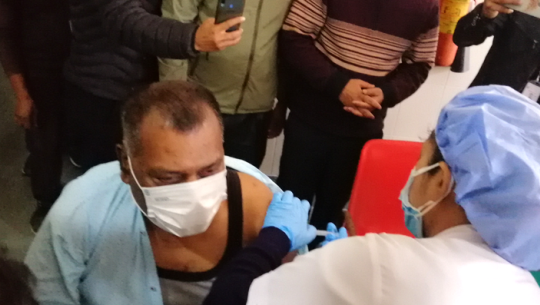 खोप लगाइसकेका वीपी प्रतिष्ठानका अस्पताल निर्देशकलाई कोरोना