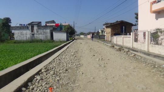 धनगढीको हसनपुर–शिवनगर सडक निर्माणको काम अलपत्र