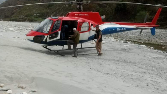 बिना जानकारी किन बझाङ ‘ल्यान्ड’ भयो हेलिकोप्टर, को आएका थिए ?