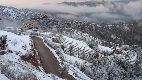 आज यी दुई प्रदेशको एक–दुई स्थानमा हल्का वर्षासहित हिमपातको सम्भावना