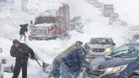 भारी हिमपातपछि अमेरिकाको ६ राज्यमा आपतकाल घोषणा