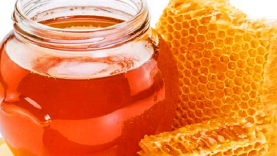 मह उत्पादन बढ्दा डडेल्धुराका किसान दङ्ग