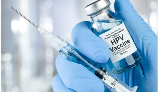 आजबाट १७ लाख किशोरीलाई पाठेघरको मुखको क्यान्सरविरुद्ध निःशुल्क खोप दिइँदै