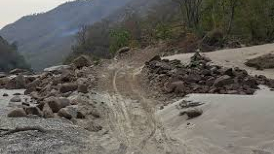 नेपाल–भारत सीमा क्षेत्र खैरानीघाटसम्म सडक बन्यो