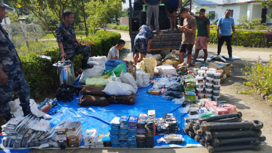 धनगढीबाट साढे १४ लाख बढीको सामान बरामद