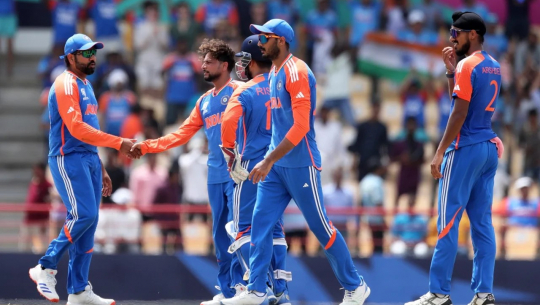 टी–२० विश्वकप: अपराजित रहँदै भारत सेमिफाइनलमा