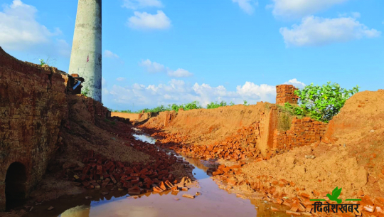 अविरल वर्षापछि कैलाली–कञ्चनपुरका इँटा उद्योगमा अढाई करोडको क्षति