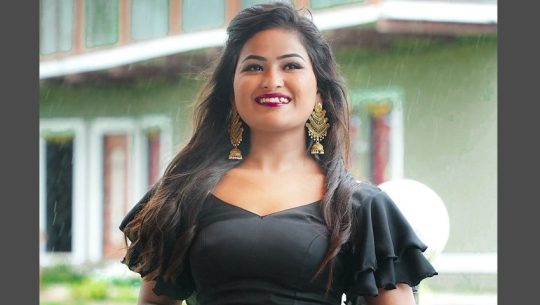 मोडल झरनाले मायामा धोका खाएकी हुन् र ?