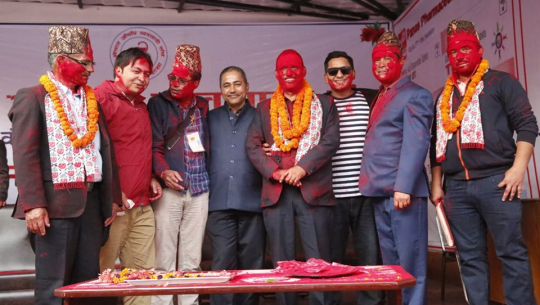 औषधी व्यवसायी संघ कैलालीको अध्यक्षमा जोशी