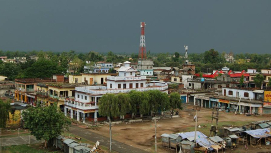 आन्तरिक राजश्व कार्यालयको टीकापुरमा अनुगमन