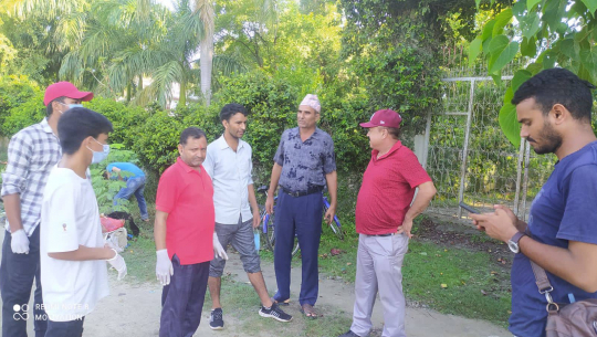Mayor Hamal participates in the clean up drive in Dhangadhi 