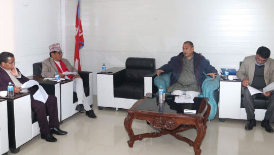 बैतडी बस दुर्घटनाः मृतकका परिवारलाई प्रदेश सरकारले एक लाख दिने, घाइतेको उपचार खर्च व्यहोर्ने