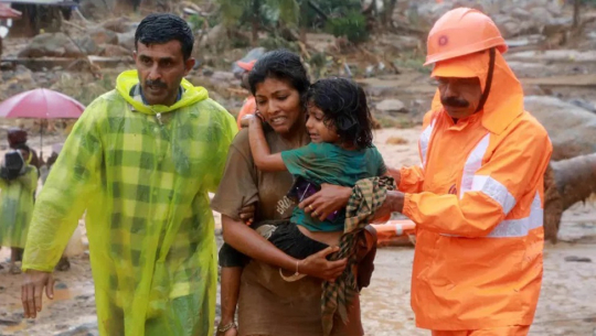 केरलाको पहिरोमा मृत्यु हुनेको संख्या ३१३ पुग्यो