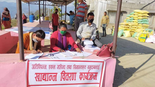 डिसिए नेपालद्धारा ६५ लाख बराबरको राहत तथा स्वास्थ्य सामाग्री वितरण