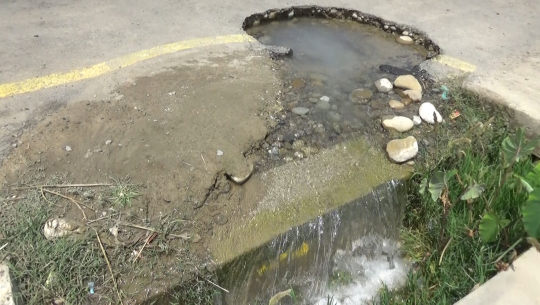 धनगढीमा खानेपानीका पाईप मर्मतमा पनि महिनौँ लाग्दै