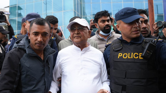 मुटुको धड्कन बढेपछि केपी ओली अस्पताल भर्ना  