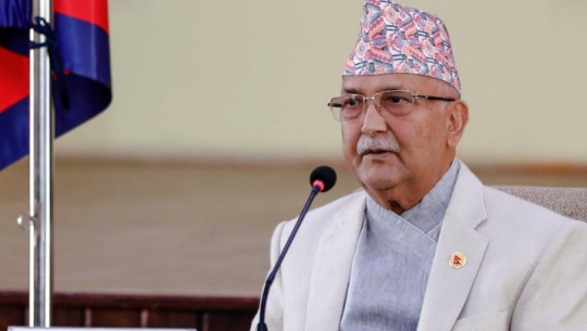 संविधानअन्तर्गत शपथ खाएर संसद्मा संविधान मान्दिनँ भनिनु इमानदारिताको खडेरी होः प्रधानमन्त्री ओली