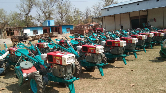 ६९ किसानलाई अनुदानमा कृषि उपकरण