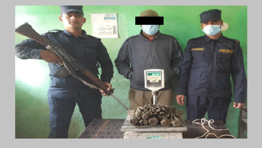 दार्चुलाका नैनसिंह कञ्चनपुरमा ३ किलो चरेससहित समातिए 