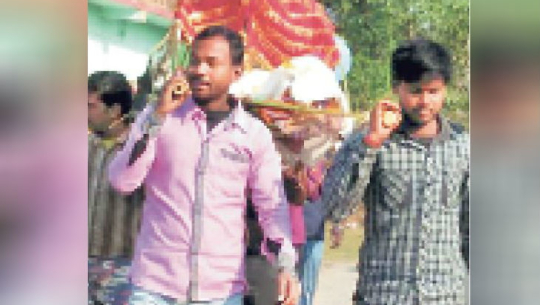 श्रीमती अकैसँग भागेपछि पुत्ला बनाएर पतिले गराए दाहसंस्कार