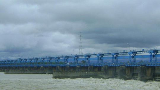 वनवसा पुलमा चार पाङग्रे सवारीसाधन सञ्चालनमा रोक