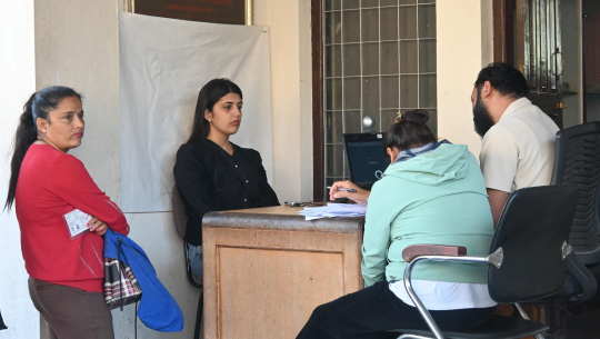  आठ लाख ३७ हजार ९४ जना नयाँ मतदाता थपिए