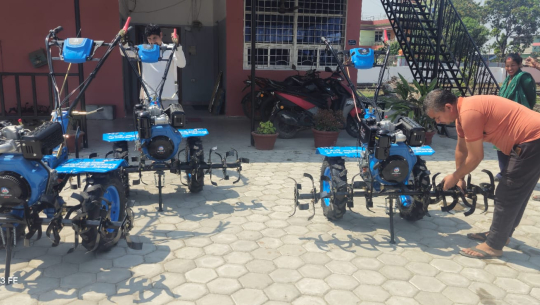 कञ्चनपुरका किसानलाई अनुदानमा ‘मिनी टिलर’ उपलब्ध