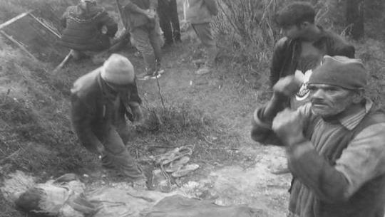 बैतडीमा बालुवाखानीमा च्यापिएर दुई महिलाको मृत्यु